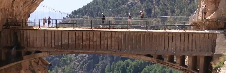 Antwort zu Ihre Fragen über der Königsweg Caminito del Rey