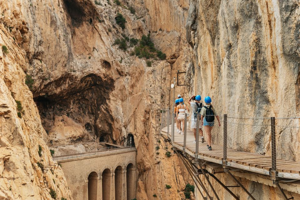 Durch die Schlucht entlang des Königsweg