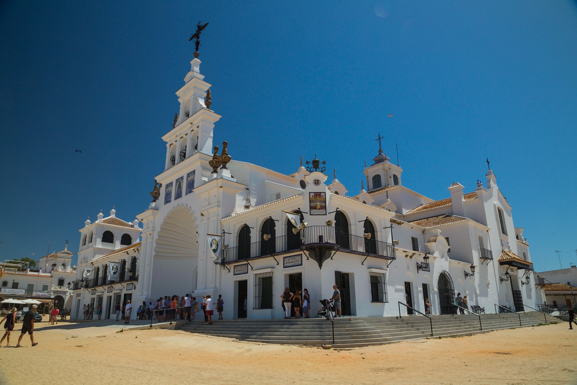 Kirken i El Rocio, lige ved Doñana-nationalparken