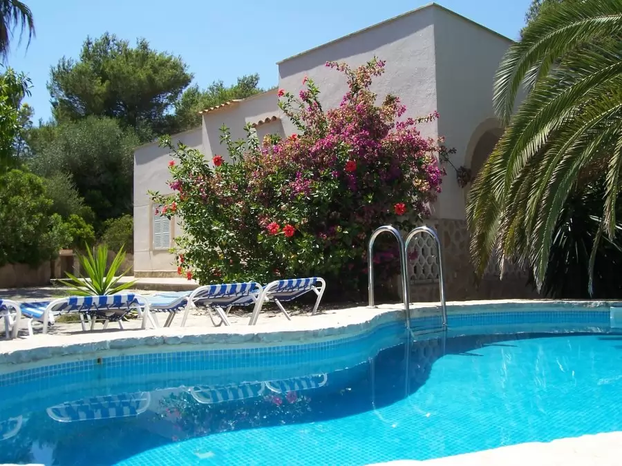 Villa mit Pool