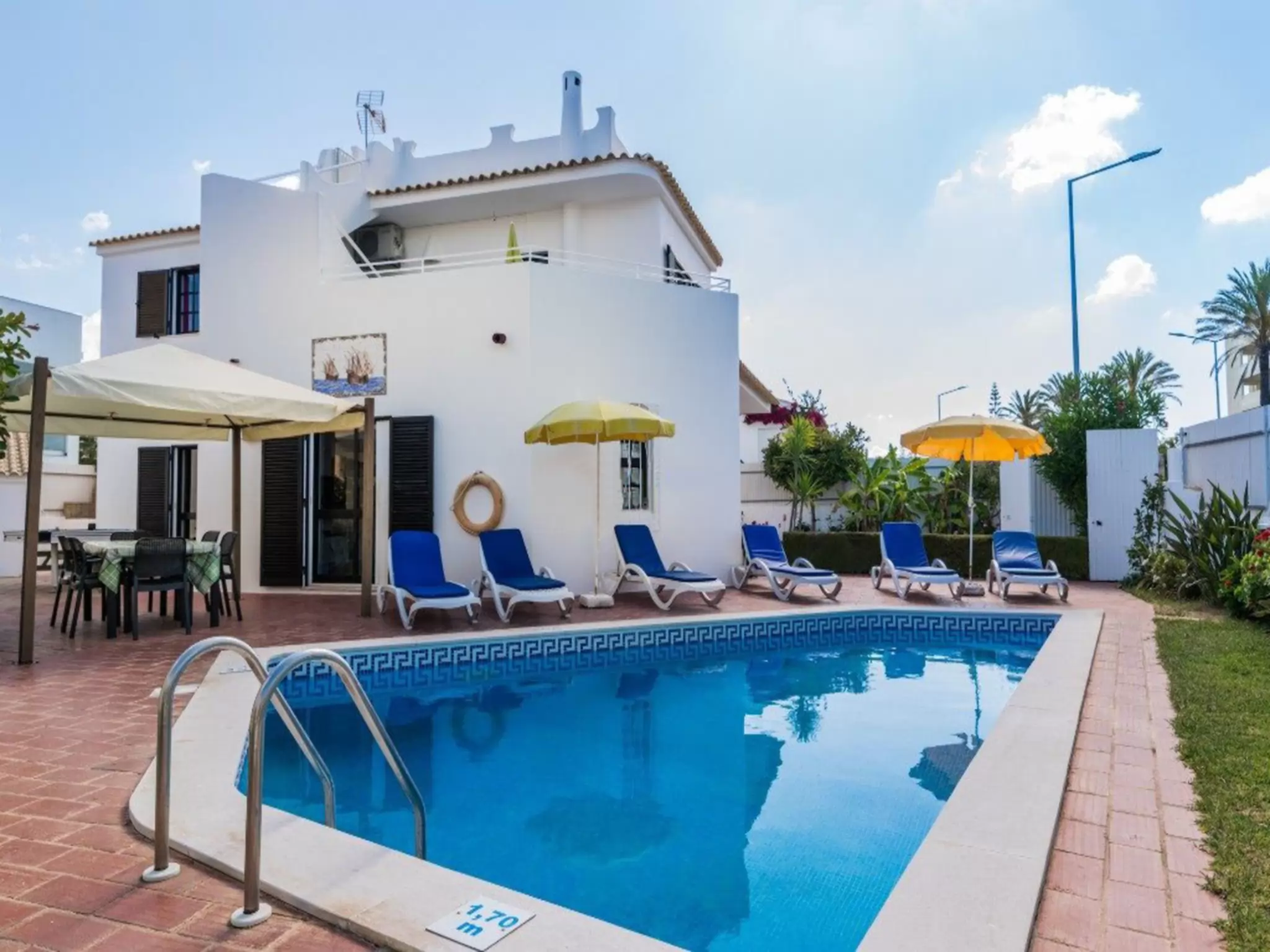 Super-schöne Villa für 6-8 Personen mit Pool und Meerblick im Küstenort Galé, nähe Albufeira