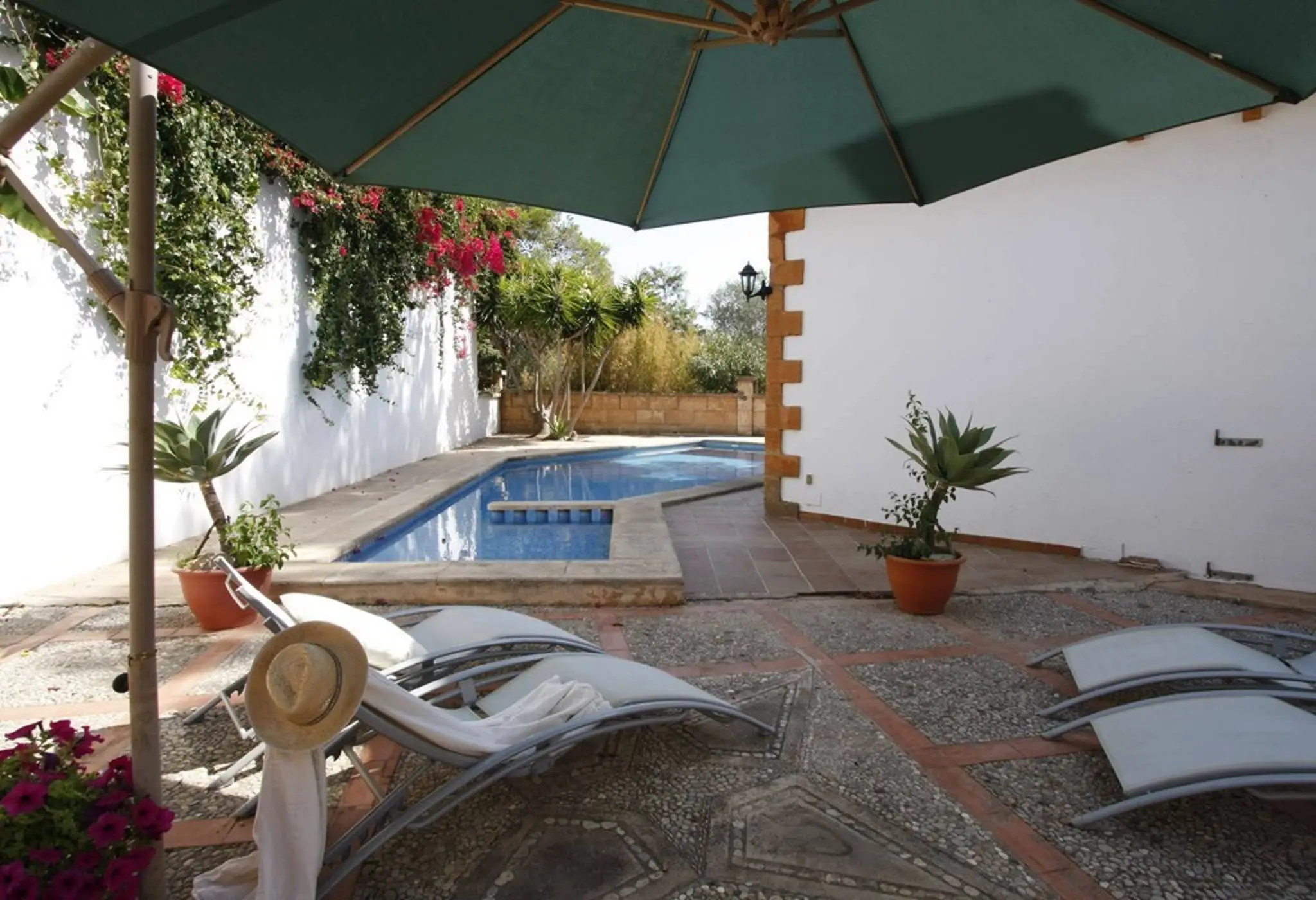 Rustikale Villa mit privatem Pool für bis zu 9 Personen in ruhiger Lage und Strandnähe