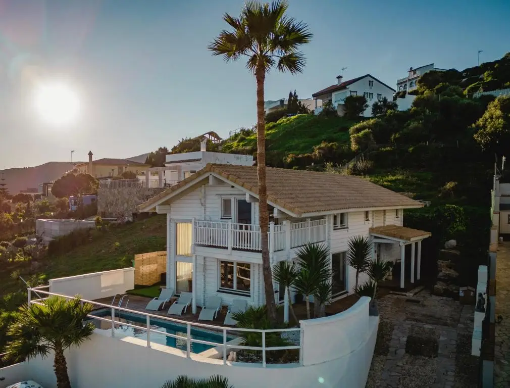 Holtzhaus am Strand – Increíble Villa de madera con vistas al mar